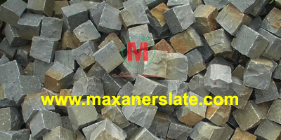 Hand-cut limestone / sandstone flamed cobbles supplier from India.